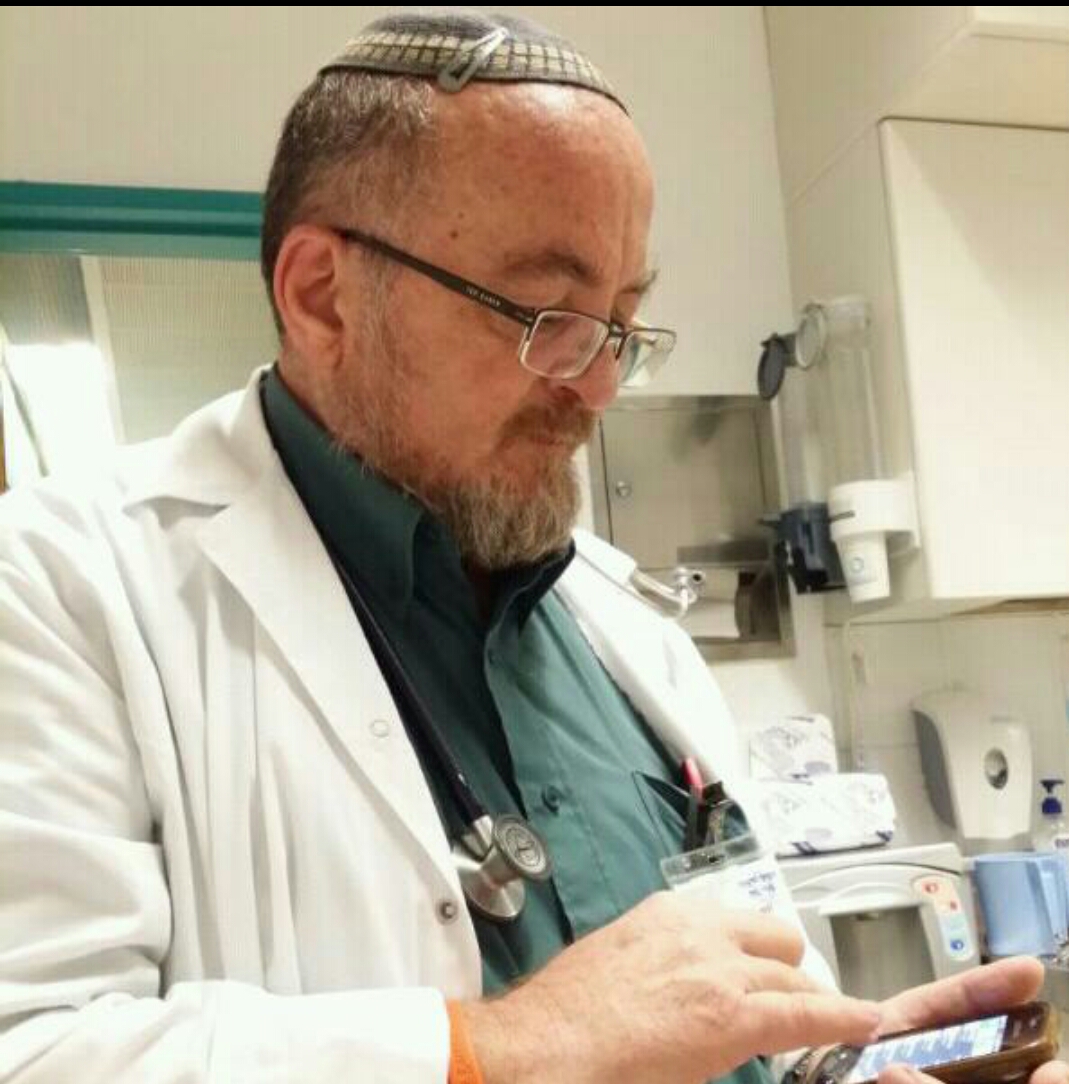 רק רגע עם ד״ר בנימין (בני) מזוז, עפרה