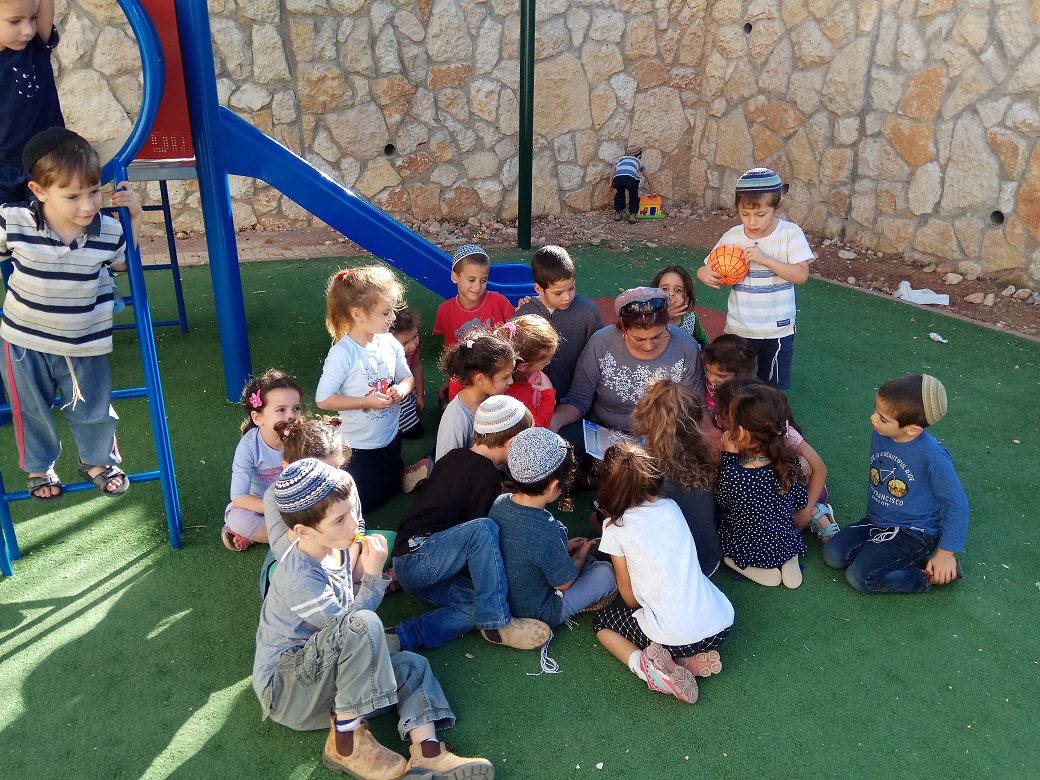 ניצנים נראו בארץ
