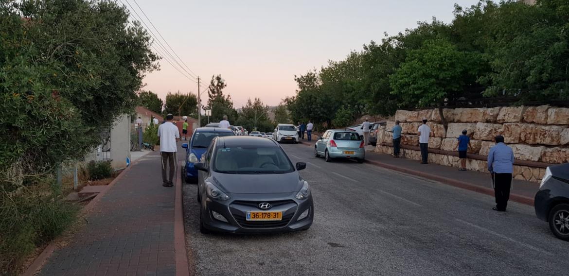 הקובע מקום לתפילתו
