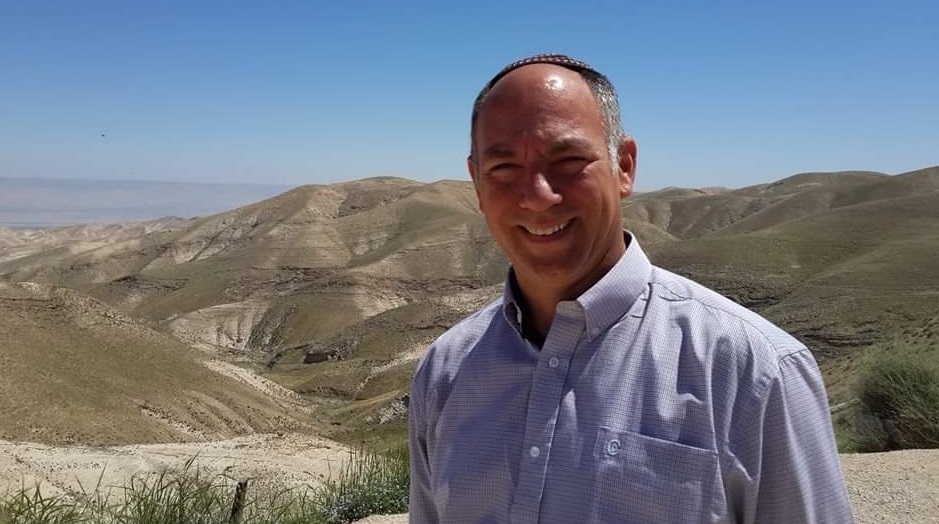 האיש שהאיר את בנימין